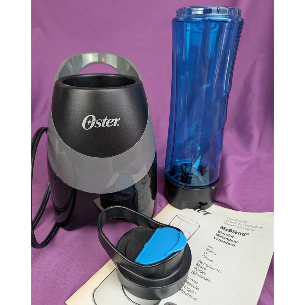 OSTER MyBlend Personal 250 Watt Blender with 20oz Bottle and Lid